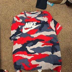 Nike tshirt